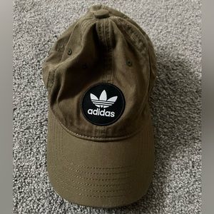 Adidas Hat 🧢
